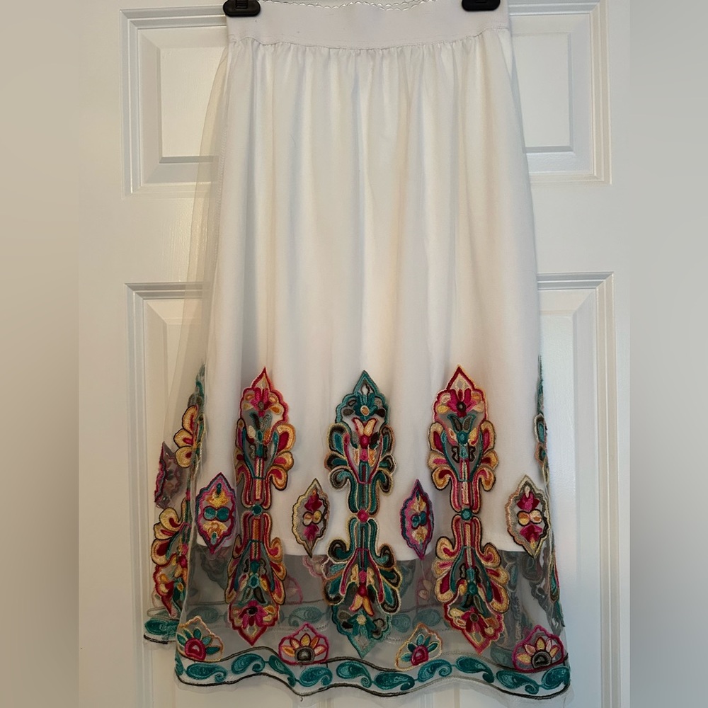 Magic Woman’s Skirt size Small